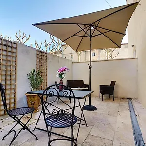  Appartement Avec Terrasse En Centre De Remy De Provence France